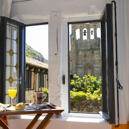 Hotel Posada Santa Maria La Real Aguilar de Campoo Bagian luar foto